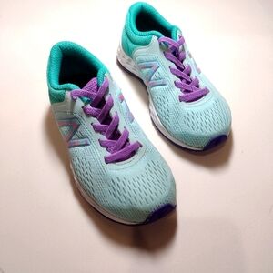 NWOT Girls Teal and Purple New Balance 574 Size 11